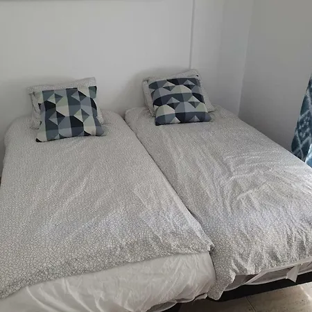Stylish 2 Bed With Fantastic Ocean Views Ferienhaus *