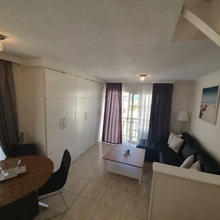 Stylish 2 Bed With Fantastic Ocean Views Casa de Férias *